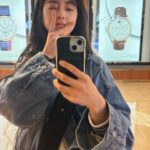 Go Ara Instagram - 🛩️