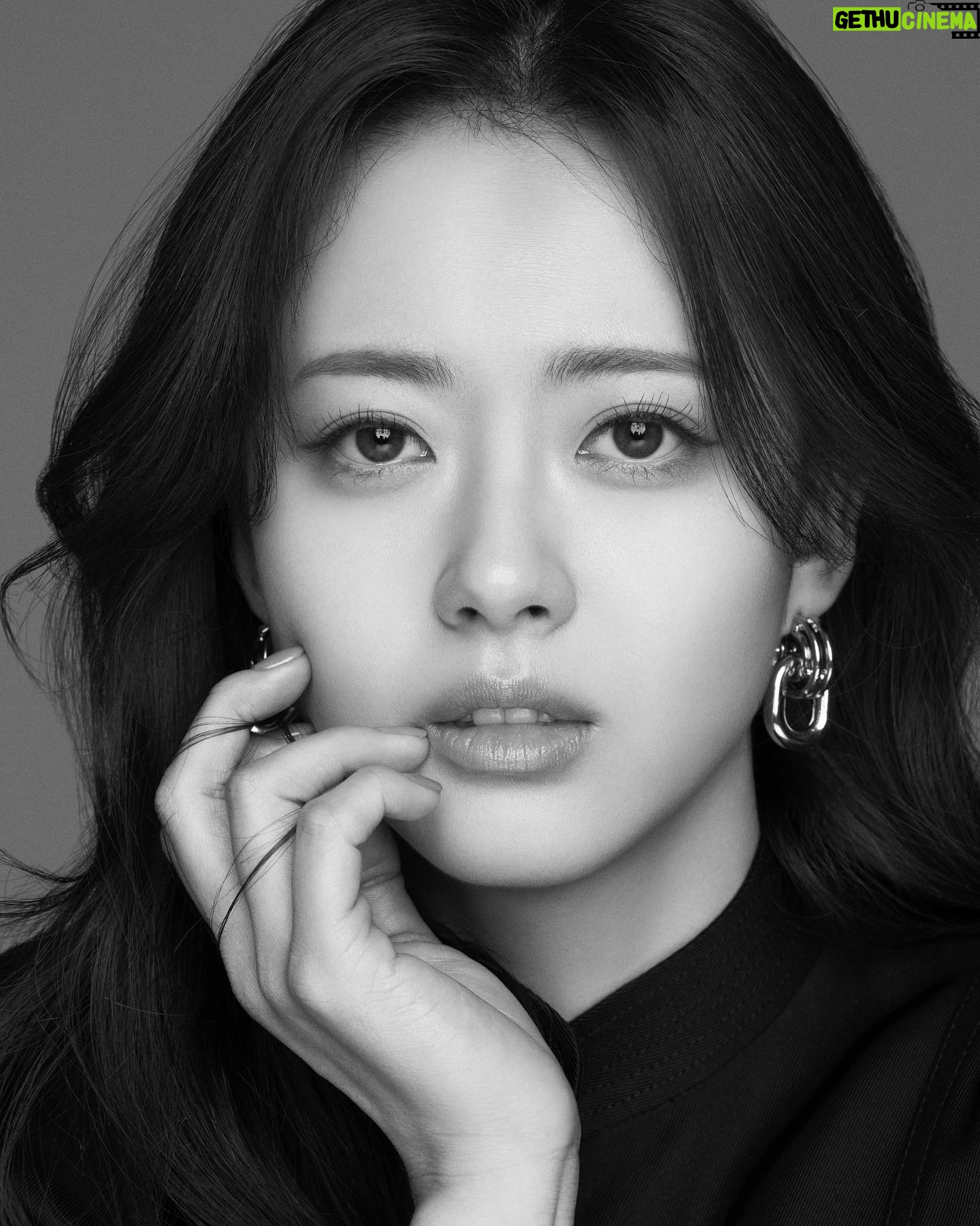 Go Ara - 547.7K Likes - 𝗡𝗘𝗪 𝗣𝗥𝗢𝗙𝗜𝗟𝗘