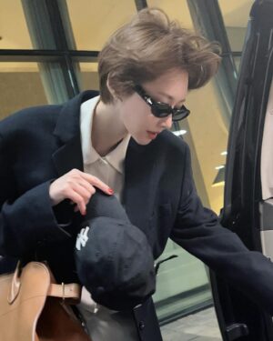 Go Joon-hee Instagram - 오늘은 끝
