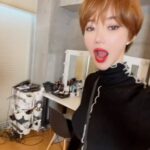 Go Joon-hee Instagram - 🤭 10월 . @youn1029 😂 @hiro.odagiri 🙏🏻🫶🏻🙏🏻