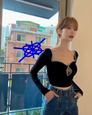 Go Joon-hee Instagram - 8월🖤GOJOONHEE🖤