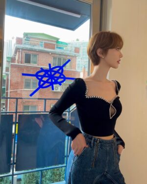 Go Joon-hee Instagram - 8월🖤GOJOONHEE🖤