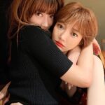 Go Joon-hee Instagram - 🧑🏻❤️👩🏻🩷🧑🏻🖤👩🏻💜👩🏻💙🧑🏻🧡👩🏻💛🧑🏻💚👩🏻너 나 좋아하니 ?
