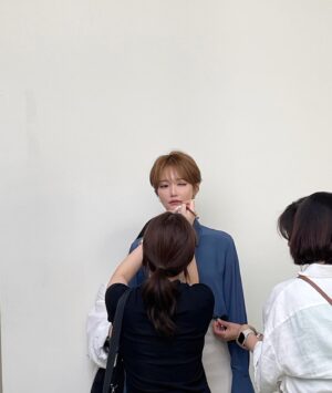Go Joon-hee Instagram - 나는 덥지 않다. 나에게만 오늘 가을이었네 🍁🍁🍁