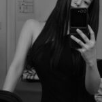 Go Min-si Instagram - 아찔한 마감일 그럼에도 불구하고 사랑으로 채워가는 4월