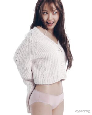 Go Min-si Instagram - @calvinklein 

♥️

@eyesmag 

#광고 #CKforU  #CalvinKlein #캘빈클라인언더웨어 #캘빈클라인 #eyesmag