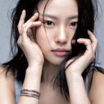 Go Min-si Instagram - @chanelofficial ALL OF YOUR MOMENTS 코코 크러쉬와 함께한 너의 모든 순간. @harpersbazaarkorea