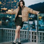 Go Min-si Instagram - @MLBKOREA 🖤🕯️🌨️💂🏻‍♀️🧤🧞🩵 #AD #MLBCREW #MLB모자 #MLB패딩