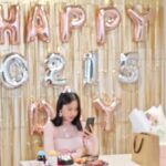 Go Min-si Instagram - Special Birthday. 🎂 Thank you My Friends! My Vitamins! Always Love You, My Mom and Dad. 💘