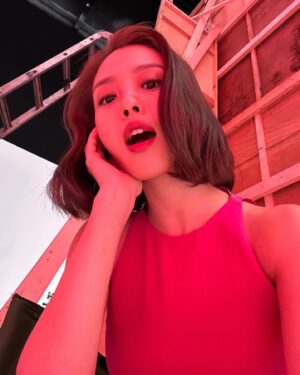 Go Min-si Instagram - 이렇고 저렇고 민시