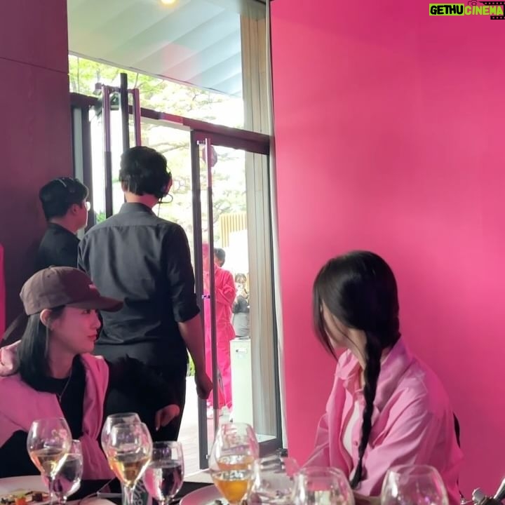 Go Won-hee Instagram - #광고 오랜 역사를 자랑하는 너무나도 멋진 우정힐스 컨트리클럽에서 세계적인 골프 브랜드 #GFORE 와 함께했어요! 싱그러운 초록 위에 사랑스러운 핫핑크가 한가득 !! 시작부터 끝까지 갓벽한 지포어가 지포어했다!!! 스윙만큼 시원시원하고 따뜻한 언니들과 함께여서 더욱 잊지 못할 하루였어요 🤍 #GFORE #지포어 #add_colour_to_your_game #gfore_invitational2024 @gfore @gforekr
