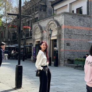 Go Won-hee Instagram - 아메리카노 주문하는 방법 하나는 제대로 배우고 옴!!