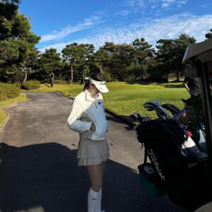 Go Won-hee Instagram - 연휴의 마지막은 역시 💚