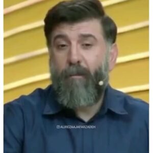 Gohar Kheyrandish Instagram - سلام عزیزانم …
 این پست بسیار تأثیر گذار را « علیرضا جعفر زاده »عزیز  تدوین کرده است وصف حال این روزهای خته ی خوزستان است بخصوص آبادان .
«این حق مردم خوزستان نیست…!
اونها الان فقط یک سرمایه دارند اونم جونشون هست»
________________
صحبت های علی انصاریان عزیز
‏@aliansarian 
________________
سکانس هایی از:
ارتفاع پست
#لیلا_حاتمی
‏@hamid.farrokhnezhad 
‏@goharkheirandish 
روز سوم
‏@pouriapoursorkh 
‏@sadegh_moghaddas 
‏@arjmandborzou 
‏@majidyasser 
آژانس شیشه ای
‏habibrezaee 
تنگه ابوقریب
‏@amirjadidi 
‏@javadezzati 
‏@mahdighorbaniofficial 
________________
تدوین: @alirezaajafarzadeh 
ایده: @mer.aat 
________________
#نکشید #گناه #قتل #آب #جوون #جوان #جنگ #رحم #مهربان #کینه #دفاع #مقدس #جنگنده #تشنه #عاشورا #گرسنه #خون #اعتراض #پلیس #شورش #اسلحه #تیراندازی #ارتفاع_پست #سکانس_ماندگار #دیالوگ_ماندگار #جبهه #خط_مقدم #آشوب #مرگم_آرزوست