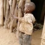 Gohar Kheyrandish Instagram - سلام عزیزانم ... خداوندا عاقبت این جنگها ، خانواده های آواره و این کودکان بیگناه چه خواهد شد ؟ بیاییم نسبت به این بی عدالتی ها بی تفاوت نباشیم. هرگز چیزی به نام« جنگ بد» یا « صلح خوب» وجود نداشته است. “بنجامین فرانکلین” پ.ن: مرگ ناگهانی بازیگر جوان و زیبای ما خانم « زهره فکور» هم شکوک دیگری بود برای خانواده سینما به خانواده محترم ایشان تسلیت میگویم. خدایا به ما بابت این همه رنج و آلام صبر عطا کن. # نه _به _جنگ#آوارگی#بی عدالتی# نه _به_ سکوت# #زهره_فکور#همدیگر_را_تنها_نذاریم #همدیگرو_دوست_داشته_باشیم #همدیگر_را _قضاوت _نکنیم#رنج#مرک#نا_امیدی_سم_است # بنجامین_فرانکلین