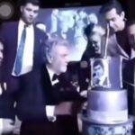 Gohar Kheyrandish Instagram - ِ بیستم اسفندماه ١٣١۶ میلادِ عالیجناب «بهروز وثوقی » نازنین بوده‌است . در این مراسم شاهدِ نکوداشت ِایشان هستیم و همسر مهربانشان بانو « کتایون امجدی » مثل همیشه کنار « قیصر » زمان کیک مراسم را به خواهش خود استاد میبرند . 🎂🎂🎂🎂🎂🎂🎂🎂🎂🎂🎂🎂 عالیجناب « بهروز وثوقی » در طول فعالیت هنری‌اش بارها نامزد و برندهٔ جوایزِ جشنواره‌های مختلف شد که از مهم‌ترین آن‌ها می‌توان به کسب دو مجسمهٔ سپاس بهترین بازیگر نقش اول مرد برای فیلم‌های قیصر و رضا موتوری و جایزهٔ بز بالدار جشنوارهٔ جهانی فیلم تهران برای فیلم گوزن‌ها اشاره کرد. او به‌خاطر نقش شمایل‌وارش در فیلم قیصر از سوی سینما دوستان ایرانی به «قیصر سینمای ایران» ملقب شده‌است. # بهروز _وثوقی #کتایون_امجدی #گوگوش #قیصر #طوقی #داش_اکل #گورنها #سوته_دلان #تنگسیر #خاک #کندو