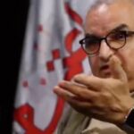 Gohar Kheyrandish Instagram - درود و شب خوش عزیزان... بدون ِ هیچ شرحی ؛ به بخشی از صحبتهای کارگردان فرهیخته کشورمان که من شانس بازی در سه فیلم سینمای ایشان را داشته ام را با « اعتماد »گوش میکنیم . مشروح این گفت وگو را # اینجا_ببینیم و بخوانیم👇 https://www.etemadonline.com/fa/tiny/news-572152 اسامی فیلمهاب ایشان : #زادبوم #رخ دیوانه #مرد بارانی # هزارپا # تقاطع  #نان و عشق و موتور 1000 - #بوی خوش زندگی  #سفر جادویی  # سفر عشق  #سریال اقدام به قتل  #سریال پاییزان #گوهرخیراندیش #ابولحسن_داوودی #سینما #سریال #فیلم_سینمایی #نه_به_ممنوع_الکاری_هنرمندان