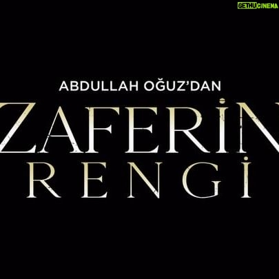 Gonca Vuslateri Instagram - “Vatan bir bütündür, parçalanamaz!” Bir liderin dehası… Sahalarda yükselen umut… Bir milletin dirilişi… Futbol onlara futboldan fazlası… Abdullah Oğuz’dan ‘’Zaferin Rengi’’ 16 Şubat’ta Sinemalarda. #ZaferinRengi #ANSprodüksiyon #EvrenselProductions @zaferinrengifilmi