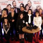 Gonca Vuslateri Instagram – Cenazemize Hoşgeldiniz görücüye çıktı!

Elbisem için @hakanakkaya defalarca teşekkür ederim. Daima el ele!👑

Saç-makyaj : @bybatuhanuncuu ☘️☘️🛼🛼🛼⭐️⭐️

Takılarım tukularım : @swarovski 🥳🌹

Basın gösterimimiz gerçekleşti. Çok mutluyuz.. 

Yönetmenimiz @neslihanyesilyurt 🫶🏼🕺🏻🤸🏻‍♂️

Canımız yapımcılarımız ev sahibimiz #fatihaksoy #keremçatay 

@medyapimresmi @ayyapim 

🫶🏼⭐️👍🌿

Ve tüm oyuncular !

Emeğimize ışık olsun seyircinin alkışı.

22 Aralık gününe biletleri hazır edebilirsiniz

RİCAMIZDIR: AİLECEK İZLEYİNİZ !😂