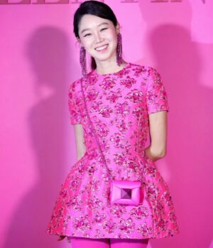 Gong Hyo-jin Instagram - #발렌티노 #valentino