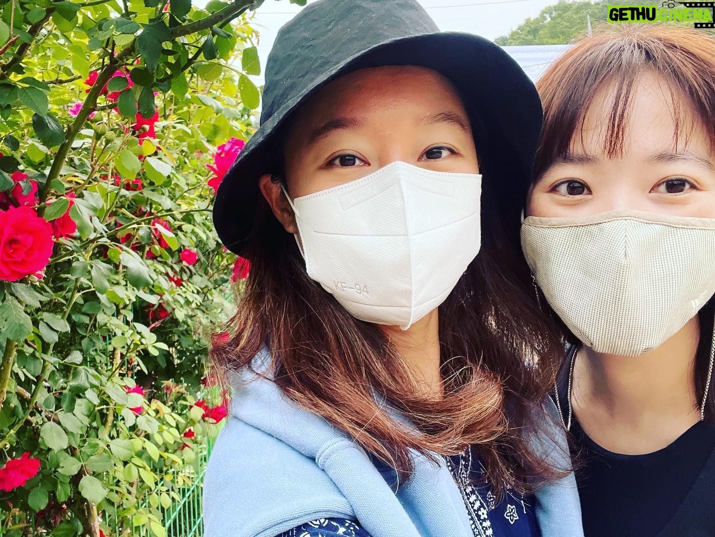 Gong Hyo-jin Instagram - 혜진이 👀 참 크고 이쁘다..