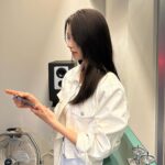 Gong Seung-yeon Instagram - 🙂