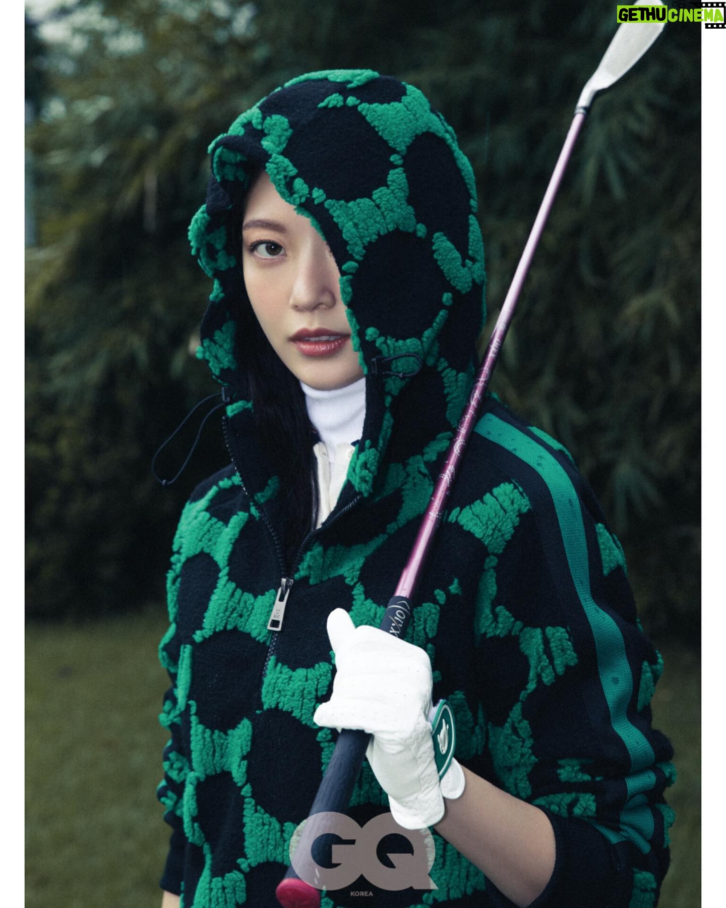 Gong Seung-yeon Instagram - #광고 #WAAC #WAACGOLF #gqgolf
