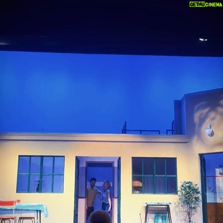 Gonzalo Heredia Instagram - Hoy estrenamos “Cómo provocar un incendio” y todo es felicidad. Aguante estar vivo. 🔥🌈❤️