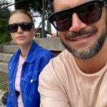 Gonzalo Heredia Instagram - Carretito del amor 1- entre góndolas 2- apuntes/lecturas 3- estoy bien 4-papi y mami el primer día de cole 5- el estirón del pibi 6- el sueño de los pibes 7-para técnica en la plaza 8- recibiendo una buena noticia 9- cumple feliz