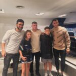 Gonzalo Heredia Instagram - Carretito del amor 1- entre góndolas 2- apuntes/lecturas 3- estoy bien 4-papi y mami el primer día de cole 5- el estirón del pibi 6- el sueño de los pibes 7-para técnica en la plaza 8- recibiendo una buena noticia 9- cumple feliz