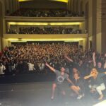 Gonzalo Heredia Instagram - Es imposible decir, contar, escribir todo lo q vivimos haciendo esta obra de teatro. 4 años 4 temporadas Hoy es la última función. Hoy terminamos. Ahí queda un pedazo de nosotros. Gracias.