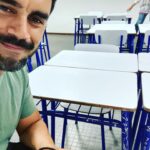 Gonzalo Heredia Instagram - Carretito últimos 7 días. 1-incendio frente al teatro 2-¿qué espías? 3-el rayo cegador 4-acto primer día de colegio 5-sentado en el aula de hijo 6-Philip ❤️ Roth 7-secuelas de entrar el tender bajo la lluvia