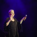 Googoosh Instagram – Unforgettable moments captured from the amazing event in Frankfurt 🇩🇪

#SoldOut #FinalChapter 

لحظات فراموش نشدنی ثبت شده از رویداد شگفت انگیز فرانکفورت

#کنسرت_گوگوش 🔥

Photographer: @rezateimoury