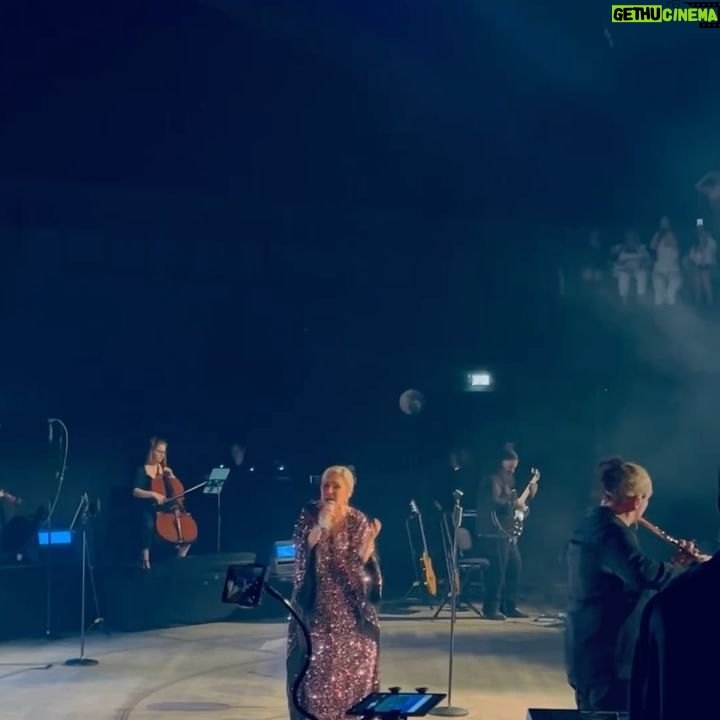 Googoosh Instagram - I never imagined that Munich would become one of my most memorable and favorite cities to perform in. Usually, it’s the bigger cities or those closer to Iran that create the atmosphere I felt last week in Munich. I will miss you dearly. Googoosh #FinalChapter #WorldTour هرگز تصور نمی کردم که مونیخ به یکی از خاطره انگیزترین شهرها برای کنسرت خدا حافظی من تبدیل بشه. معمولاً هم میهنمان عزیزم در شهرهای بزرگتر یا کشور های مجاور با ایران هستند که فضایی را ایجاد می کنند که شما عزیزانم هفته گذشته در مونیخ به وجود اوردید. دلم برای همتون تنگ میشه . گوگوش