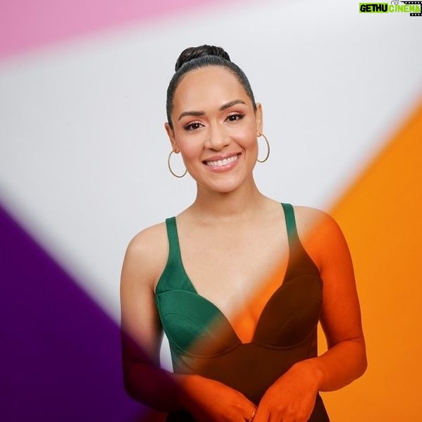 Grace Byers Instagram - F✺ḉṳṧ The image of a spinning ballerina needing a steady focal point (or ‘spot’) to remain balanced, stays with me often. It reminds me that if parts of my life feel imbalanced, it’s usually because I’m transfixed on something unstable, unsteady or inconstant. In those moments, I remind myself to take a breath, recalibrate and nudge my vision back to what’s grounded, consistent and firmly planted. 🙏🏽🤍🩰 What ‘spot’ helps to keep your vision steady?👇🏽