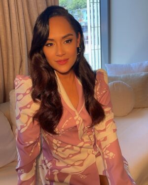 Grace Byers Instagram - Filled with gratitude as we wrap up this wonderful whirlwind of promo for @Blackening! 💟

I’m beside myself as I reflect back on this project. I love, love this film. This cast. This director (@timkstory). These writers (@dewaynekperkins   @tracyyoliver). Overcome in the absolute best way. So, I’m pausing and allowing myself to breathe gratitude this moment. 🙏🏽

Thank you so much for having us, @accesshollywood! We had a great time.

ALSO - #TheBlackening is now available ON DEMAND in the comfort of your own home (and still in the theaters)! So, if you haven’t seen it yet, what are you waiting for?! Grab some of your homies and enjoy a night in OR even better, go to the theaters and see what all the hype is all about. 😍 I promise, you’ll have a heckuva time!

(SWIPE for more ➡️)

Glam Team - I’m sick a you. 😩 Thank you for being incredible and making me look like I actually got some sleep. (We just out here lying to folks 😭). Thank you guys so much.

stylist x @adenarohatiner
fit x @zierraleonaoficial
shoes x @sam_edelman
jewels x @shopbabygold   @gabrielandco

On ALL the face x @tayriverabeauty
On ALL the tresses x @kiyahwright1

love ya’ll.