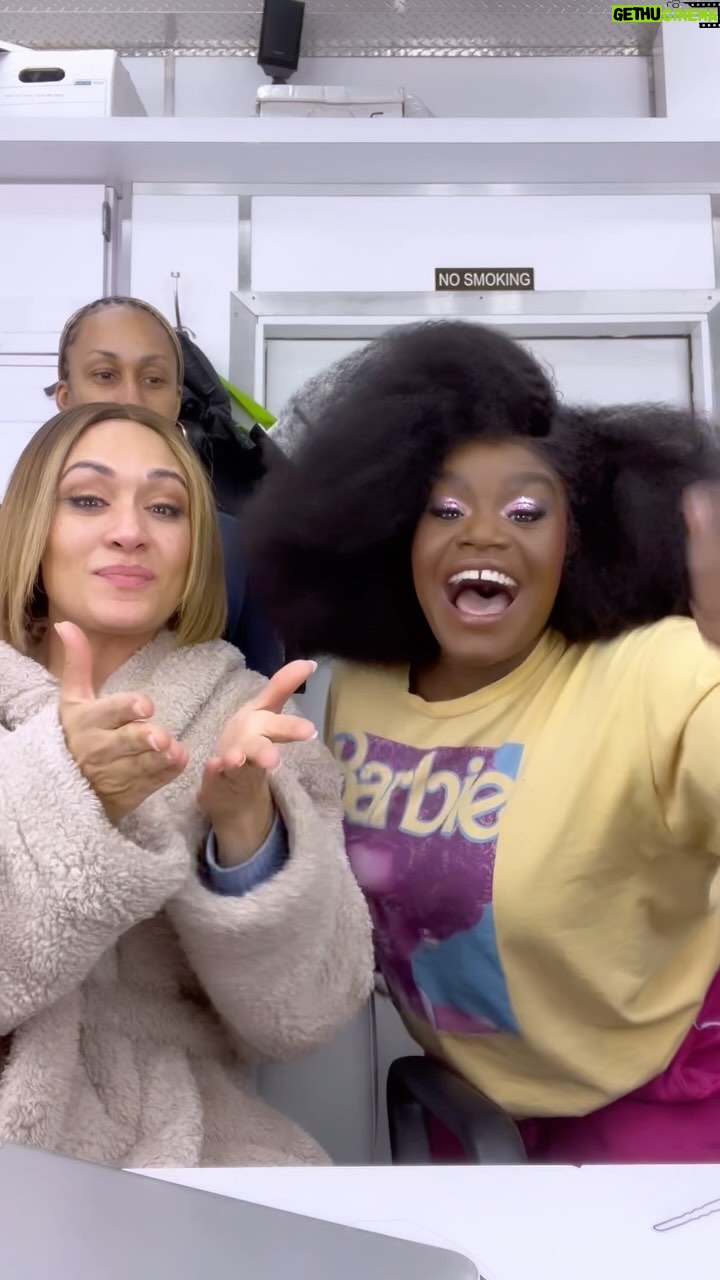 Grace Byers Instagram - Omggg we just had the cutest Angie Quinn moment! Thank you @rawuncut77 for helping us identify this song!! Nothing like a DMV gal!! The song was “Twenty Minute Workout” by @legendarydjkooldc #804 #djkool #harlemeverafter