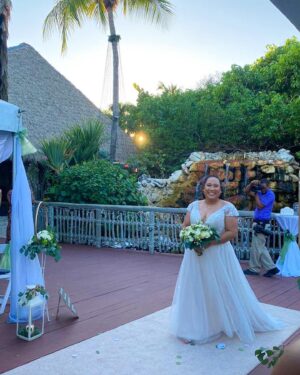 Grace Byers Instagram - My heart has been so full this past month as we celebrated and uplifted my sister, @caymancake.

Sissy, from the milestone of your 40th birthday to your joyous bridal shower to your incredibly special wedding, it’s been such a gift to be able to witness your deep happiness in person.

As someone who gives so selflessly and so often, it was also deeply moving to see the expression of the profound love that others have for you, as well.

You deserve every drop of the happiness, joy and celebration that surround you! I’m filled to the brim to see you so full. We are also so thrilled to welcome our new brother-in-love, Jose, into our family! We just couldn’t be happier for you both. 🥹🤍

I love you so much, Sissy. I’ll forever celebrate you and be the #1 champion of your joy. Happy Birthday   Congratulations on your new nuptials! 🤍🥂🤩