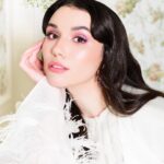 Grace Caroline Currey Instagram - Superheroes, they’re just like us. But, as @smoregrace—she plays Mary Bromfield in the upcoming @shazammovie! Fury of the Gods, out March 17—recently shared with us, getting that “just-right” DCU makeup is something that takes a bit of skill.⁠ ⁠ Head to the link in bio where Currey shares a beauty hack that involves using 5 different blushes 🤯⁠ ⁠ Photo credit: @nailahbarcelona⁠ Written by: @Liz.Ritter⁠ Makeup Artist: @elainakarras_ ⁠ ⁠ hairstylist: ⁠Giovanna Avila Stylist: @branden.ruiz @jillfritzopr