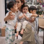 Grace Chan Instagram - When you have 3 kids, everyday is children’s day🤣🩵💚🤍 My dad always tells me that out of the three of us (my older sister & my twin bro) I was always the first one to run in front of his camera Slap on the biggest smile and say CHEESE! 😁🧏🏻‍♀️ Maybe it was because I knew how happy it would make him then But little did I know how happy I would feel seeing these photos now. A picture isn’t just worth a thousand words, It’s worth a lifetime of memories🤍 If there’s one advice I would share with other parents, It’s to take more photos, record more videos And capture those funny, sweet, random little pieces of life for your kids to look back at one day. Happy Children’s Day 🧸🎀