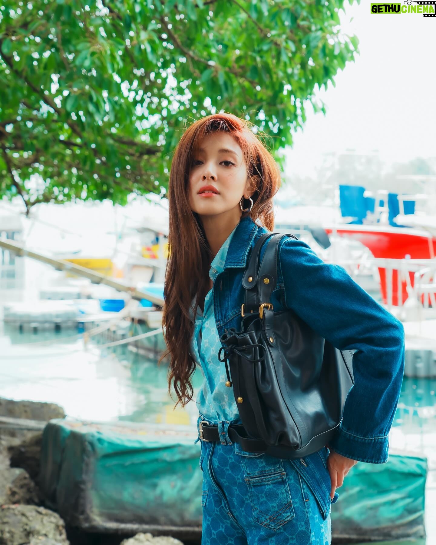 Grace Chan Instagram - 有年代感嗎? 💙 To be honest I love spending time relishing on old memories… I think we often hear people say not to dwell on the past, But I also believe there’s beauty …in the experiences we’ve had, …the mistakes we’ve made, …and the innocence of knowing nothing and growing from it. So here’s to nostalgia. 🩵 👖 @gerarddarel #gerarddarelhk