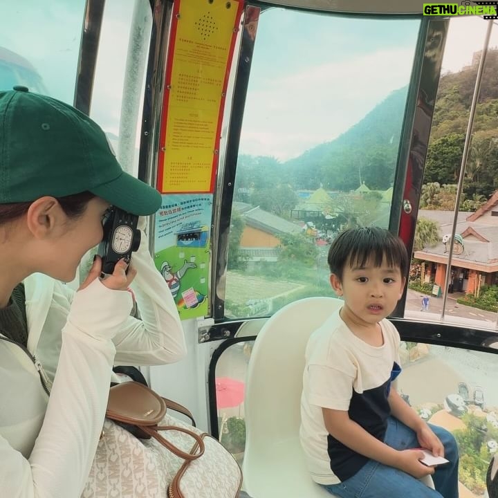 Grace Chan - 17.3K Likes - When you have 3 kids, everyday is children’s day🤣🩵💚🤍
My dad always tells me
that out of the three of us (my older sister & my twin bro)
I was always the first one to run in front of his camera
Slap on the biggest smile and say CHEESE! 😁🧏🏻♀️
Maybe it was because I knew how happy it would make him then
But little did I know how happy I would feel seeing these photos now.
A picture isn’t just worth a thousand words,
It’s worth a lifetime of memories🤍
If there’s one advice I would share with other parents,
It’s to take more photos, record more videos
And capture those funny, sweet, random
little pieces of life for your kids to look back at one day.
Happy Children’s Day 🧸🎀