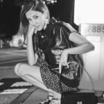 Grace Chan Instagram – 用咗5分鐘影嘅相 ⏰ 
大家覺得如何？😏🤩😌

Lights, camera, Bally. 

@bally