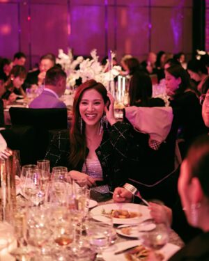 Grace Chan Instagram - nights like these… ✨ 

you know the saying about how what we post on social media and reality sometimes differs?
But sometimes there’s a special occasion when the two beautifully merge…it’s rare, and it shines 💎 
Thank you @camuscognac for having me at the Chaine Bailliage Diamond Ball~ it was definitely a night to be remembered 🤍