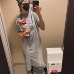 Grace Helbig Instagram – OooO0oo0oOoo this ten photo thing lets me show you that I’m 10 sessions aka HALFWAY through radiation! Hell yeah. Clearly, the fatigue hasn’t shown up yet. It’s on the way but in the meantime we’re having fun. Turns out most things are easier than chemo. What a treat! 🙃