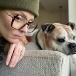 Grace Helbig Instagram – This ol bag o’bones got out of the house this week! Among other things! We fed our inner child some tea, we made some homemade oatmeal cream pies, we became a “decorates for Christmas” kind of person and we vlogged about all of it. We’re hulking out on wholesomeness over here. It’d be disgusting if it wasn’t so damn sweet. Link in the bio if you wanna watch. 🙃