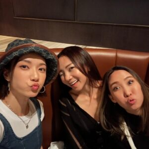 Grace Wong Instagram - Happy 520 💜

啲人成日問我近排忙緊啲乜？拍緊啲乜？幾時有新歌？幾時有戲出？

我發覺我好多時間都在建 立 關 係！🤭 

去關心身邊的人，鼓勵他們，愛惜他們。咁多年來身邊儲咗好多好好嘅朋友，好多可以講真心說話嘅朋友，真係好難得 🥹 一齊分享，一齊祈禱，一齊講耶穌，it’s such blessing to love people n receive love in return 💖

Building God’s kingdom is one of my biggest passions in life. And as I walk this journey some may not see it as “successful” in the world’s eyes. But trying my best to love people the way Jesus did is successful in God’s eyes. And in the midst of loving, my heart has become full. 🥰 even tho my emotions get crazy sometimes, u know.. humans are not the easiest 😂 

Thankful to all my brothers and sisters that have grown up with me these past years. And thank you for taking the time out to celebrate with me. 生日唔係重點，重點係感受到身邊有好多人很關心我, 很愛我。

Feeling very blessed and grateful 🥹🫶🏻

Bible verse I’ve been studying: 
“If I could speak all the languages of earth and of angels, but didn’t love others, I would only be a noisy gong or a clanging cymbal. If I had the gift of prophecy, and if I understood all of God’s secret plans and possessed all knowledge, and if I had such faith that I could move mountains, but didn’t love others, I would be nothing. If I gave everything I have to the poor and even sacrificed my body, I could boast about it; but if I didn’t love others, I would have gained nothing.”
‭‭1 Corinthians‬ ‭13‬:‭1‬-‭3‬ ‭NLT‬‬

“Three things will last forever—faith, hope, and love—and the greatest of these is love.”
‭‭1 Corinthians‬ ‭13‬:‭13‬ ‭NLT‬‬

I think the most meaningful thing in life is to love God, love others and be loved. 💜

PS. 大家也不需要擔心，我也是個很勤力做嘢嘅人，new projects coming soon 🙃😛