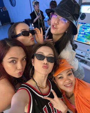 Grace Wong Instagram - Best Birthday Everrrrr 🥳🥳🥳

Two things I wanted this year, a Ghetto Fabuloussss Dance Partayyyy 🥵

And a prayer time for all my friends in the entertainment industry 🥹🙌🏻

This industry really gets you down sometimes, with you not feeling you good enough, comparison, chasing fame and fortune. You have highs n lows, and when it’s low it gets really really hard to stay joyful and be yourself. Thank you Jesus for blessing me with all these brothers and sisters in my life who share my passion for music, dance and Jesus! I love every single one of yaaaaaaaa!!!! 😘😘😘😘🥰😍😍🥰

And to my family who made it all happen @dchang515 @janice_vidal @jillvidal @chungshersher @sukiekie @ediechang and @cherylck92 I appreciate everything you do for me from the bottom of my heart!

My heart is full and my legs is sore. 
That’s a good birthday 🤣🤣🤣
Hallelujah 😇

PS. Can’t wait to party it up w Jesussss in the Holy City 🤭 y’all want tickets? Cuz I know how to get u in 😉