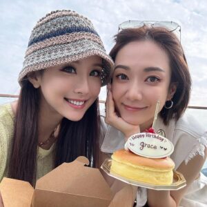 Grace Wong Instagram - Happy 520 💜

啲人成日問我近排忙緊啲乜？拍緊啲乜？幾時有新歌？幾時有戲出？

我發覺我好多時間都在建 立 關 係！🤭 

去關心身邊的人，鼓勵他們，愛惜他們。咁多年來身邊儲咗好多好好嘅朋友，好多可以講真心說話嘅朋友，真係好難得 🥹 一齊分享，一齊祈禱，一齊講耶穌，it’s such blessing to love people n receive love in return 💖

Building God’s kingdom is one of my biggest passions in life. And as I walk this journey some may not see it as “successful” in the world’s eyes. But trying my best to love people the way Jesus did is successful in God’s eyes. And in the midst of loving, my heart has become full. 🥰 even tho my emotions get crazy sometimes, u know.. humans are not the easiest 😂 

Thankful to all my brothers and sisters that have grown up with me these past years. And thank you for taking the time out to celebrate with me. 生日唔係重點，重點係感受到身邊有好多人很關心我, 很愛我。

Feeling very blessed and grateful 🥹🫶🏻

Bible verse I’ve been studying: 
“If I could speak all the languages of earth and of angels, but didn’t love others, I would only be a noisy gong or a clanging cymbal. If I had the gift of prophecy, and if I understood all of God’s secret plans and possessed all knowledge, and if I had such faith that I could move mountains, but didn’t love others, I would be nothing. If I gave everything I have to the poor and even sacrificed my body, I could boast about it; but if I didn’t love others, I would have gained nothing.”
‭‭1 Corinthians‬ ‭13‬:‭1‬-‭3‬ ‭NLT‬‬

“Three things will last forever—faith, hope, and love—and the greatest of these is love.”
‭‭1 Corinthians‬ ‭13‬:‭13‬ ‭NLT‬‬

I think the most meaningful thing in life is to love God, love others and be loved. 💜

PS. 大家也不需要擔心，我也是個很勤力做嘢嘅人，new projects coming soon 🙃😛
