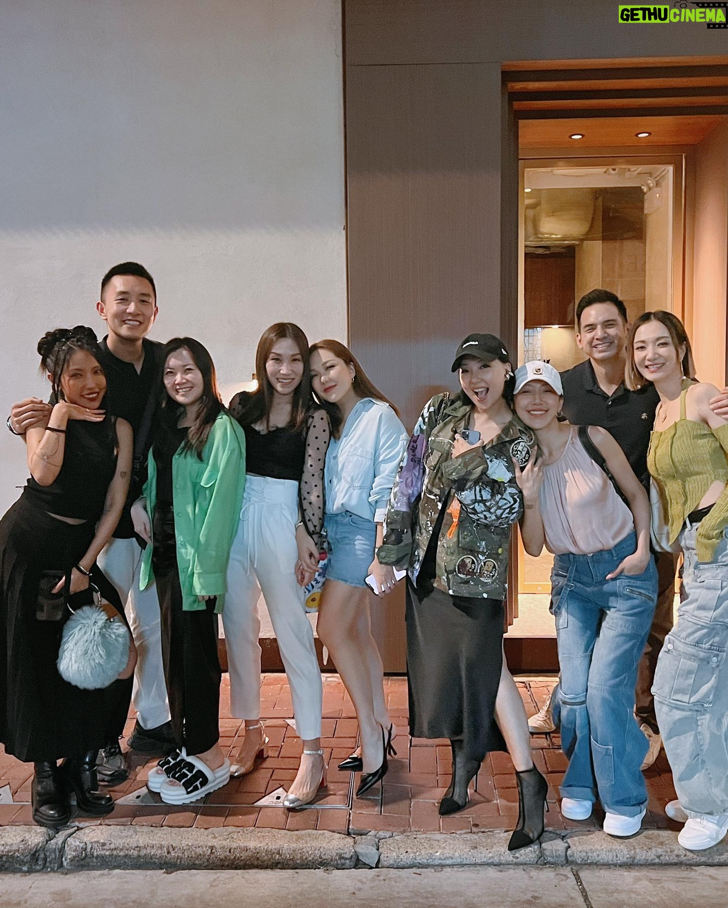 Grace Wong Instagram - Happy Birthday Jan and Jill!!! π₯³πππ» @janice_vidal @jillvidal Soooo joyful to serve and laugh along side u girls these past few years @ Genesis!!! π₯°π€£π Janice babe youβre kind and generous, gentle but strong in caring for others! I love you you gorgeous soul!!! And ur smile is captivating n melts my soul, I thank God all the time for putting you in my life π Wishing nothing but the best of blessings for you! I love you hunny booboo π Jill babeeee!!! You are so generous in love, bold and daring in preaching His word!!! My savage sistaaaaa, got some sassss in ya!!! Praying for breakthroughs n dreams coming true this year in your music n shows!! Be BLESSED my love! Muahz!! π Why have I only come to this restaurant for the first time today??? π«π«π« @restaurantreveri YOU are tooooo delicious! Spectacular service and PHENOMENAL food! That pigeon leg, caviar tart, smoked chicken, Wagyu beef, and churros at the end, lord have mercy on mah tummy!!! Iβm gonna come back real soon!!! Thank you Jessica for taking such good care of us @thefoundryasia πππ And lovely cakes from @myrorose_designercake made with so much thought and care!!! Thank you Alani for coming up with these beautiful creations and the earl grey cake w butter cream was delicious!!!! πππ All in all we had way too much fun!!! Please do not miss that catwalk at the end π€£π€£π€£